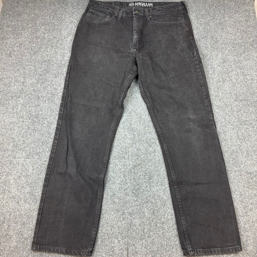 Magellan Outdoors Mens Size 36x32 Black Straight Denim Jeans Faded Wash Cotton
